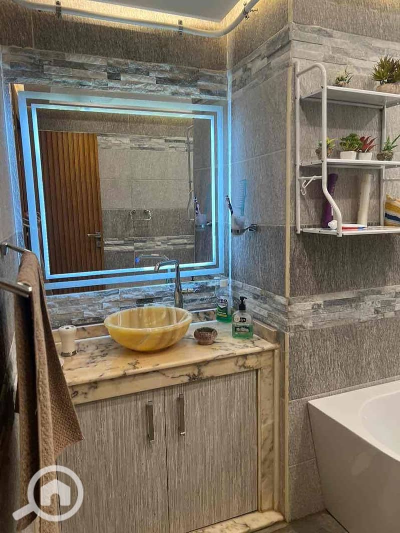 9 1f53540d-78dd-4c6a-9dce-48aa21595267. jpg