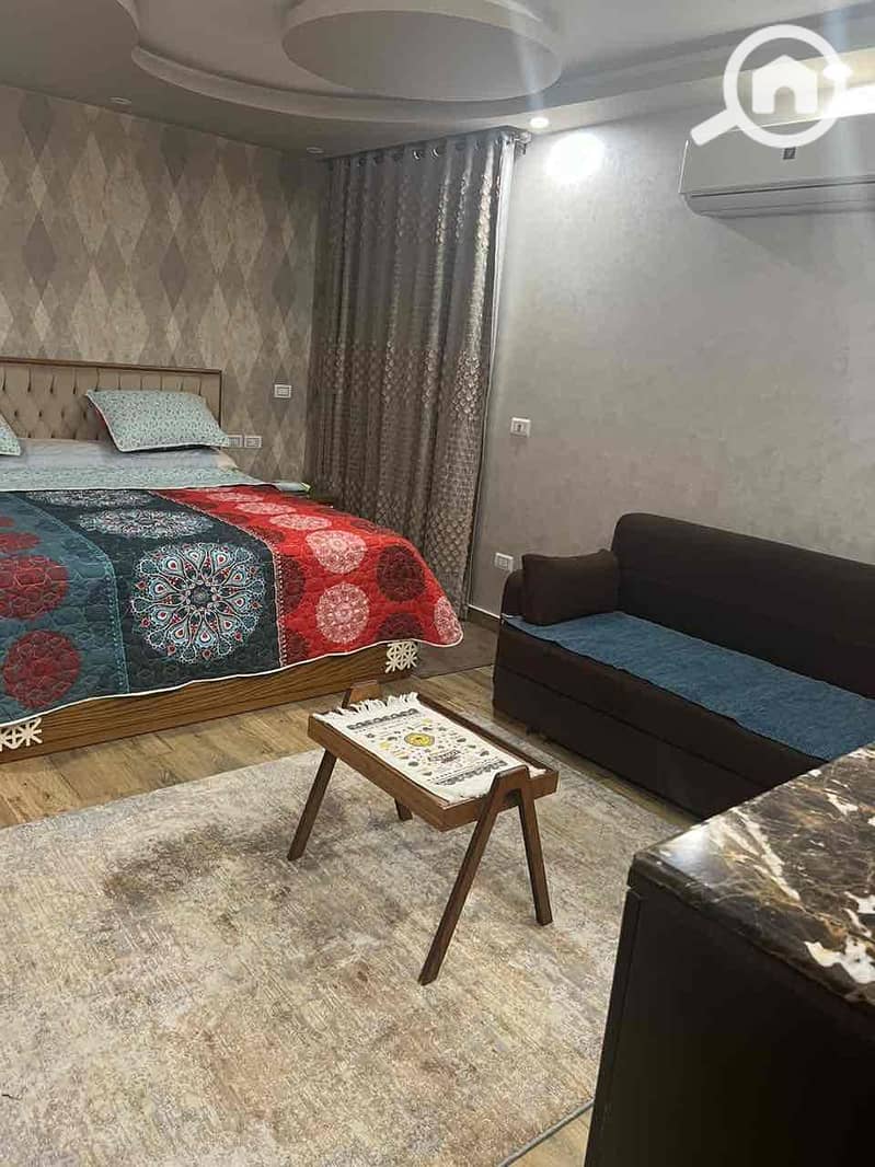 12 711aa948-f5ab-43b5-a341-72c82f8188ba. jpg