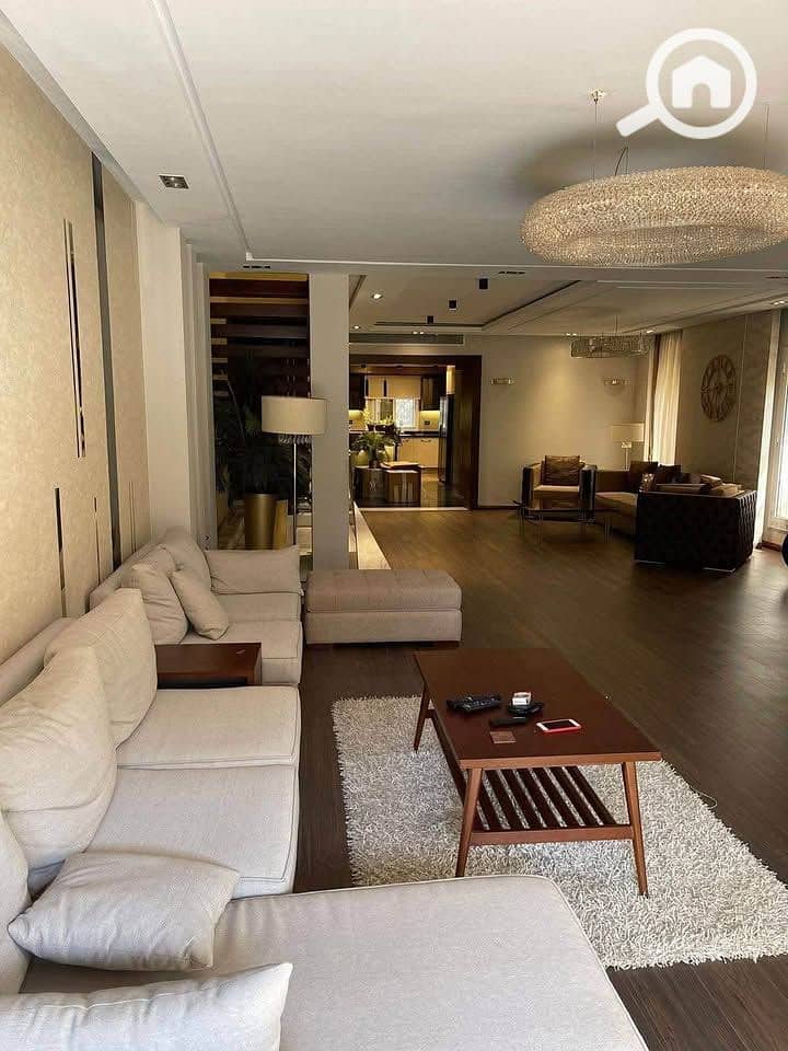 10 525734419_2131678330660071_2634130375274286273_n. jpg