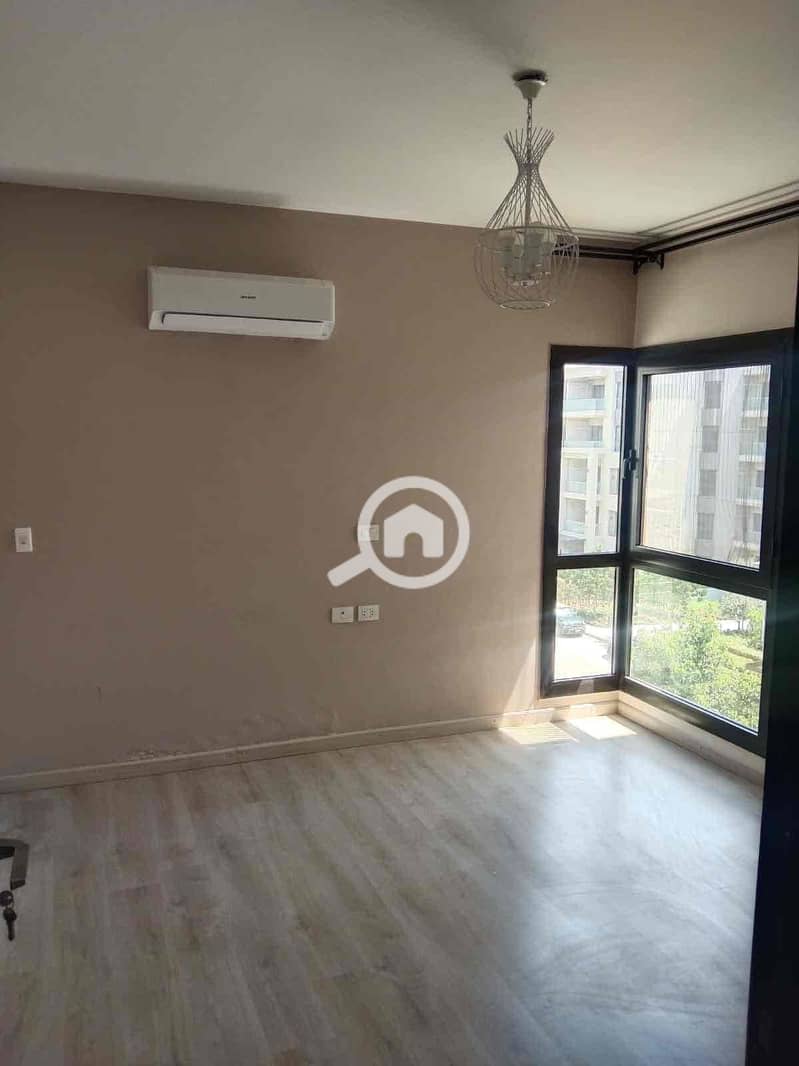 3 2a19d0c0-fcf4-42ab-8322-0afc23f71b43. jpg