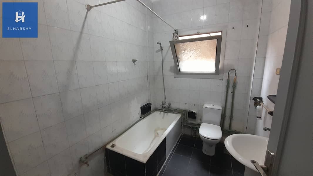 9 مكتب للإيجار فى الدقى 250م قرب محى الدين أبو العز الرئيسى طابق 3 سلم (9). jpg