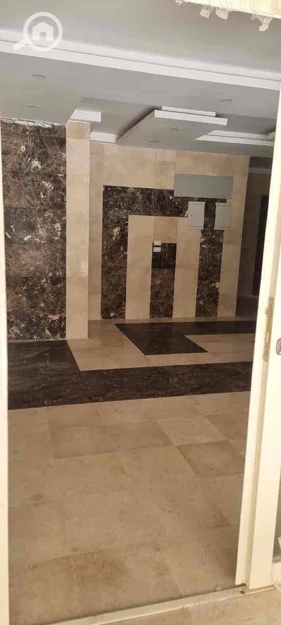 2 5f120742-cc2a-4fa0-894c-c4b85a4c496f. jpg