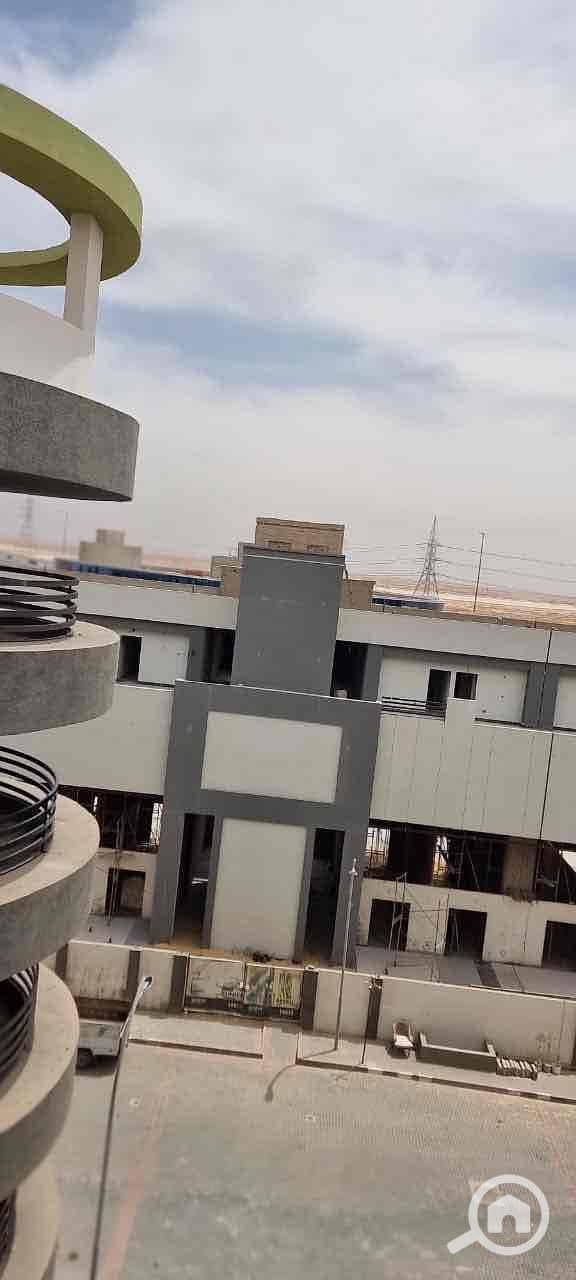 4 6cb5fd82-5e9e-47b2-bddf-086bcbb6fe86. jpg