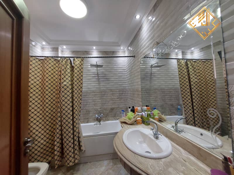 17 WhatsApp Image 2025-11-02 at 15.28. 01 (1). jpeg