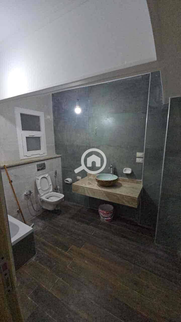 5 4b7c00c3-ce50-4492-833c-f198e19443fb. jpg