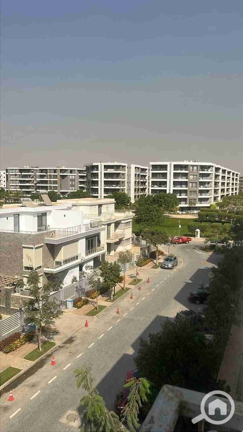 13 FB_IMG_1759964022077. jpg