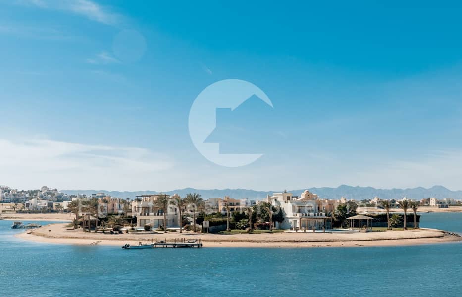 9 p0F1A4922-Enhanced-NR. jpg