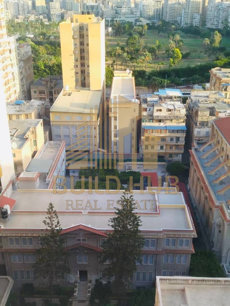 3 fc005b2f-0a08-4a9c-976c-4fbd08dedcba. jpeg