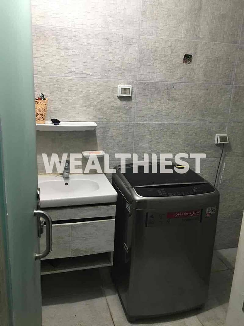 9 db5bd764-ed4c-4781-a7b5-e17f43b0c272. jpg