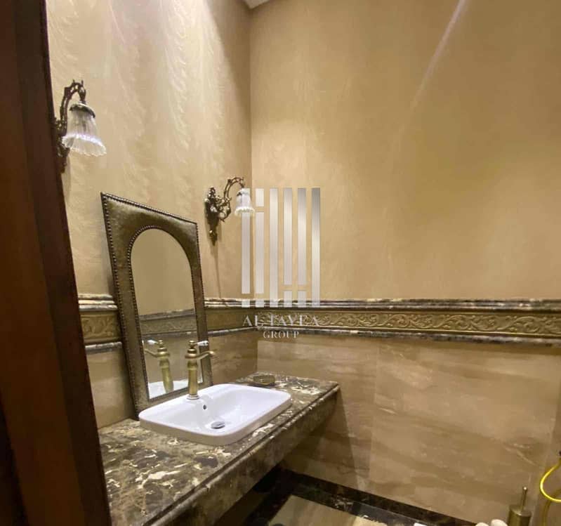 8 16018233-0999-4cc3-af2a-ae3125d5cf6b. jpg