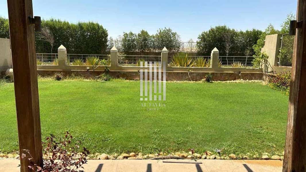 10 3e8cfc44-0c91-40f8-9cc0-bc9b8f244e98. jpg