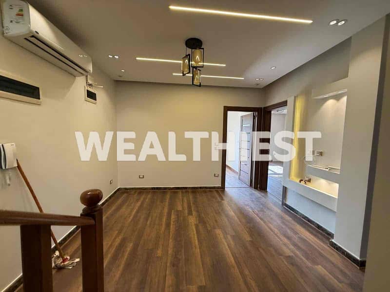 21 0480b56b-b9c8-49d7-baf4-fca9820eaa68. jpg