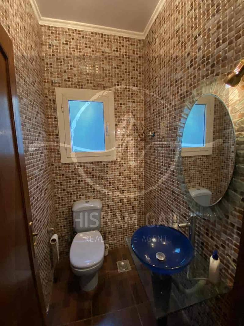 4 1f7376e3-2527-4a65-a50d-68d36e031b47. jpg