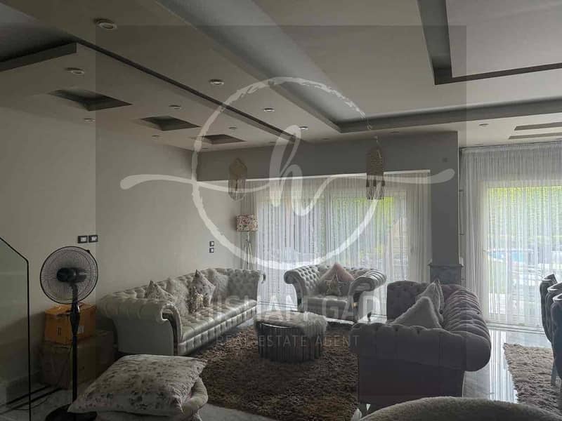 7 c39945c5-63ff-418e-9b34-621455f1e29d. jpg