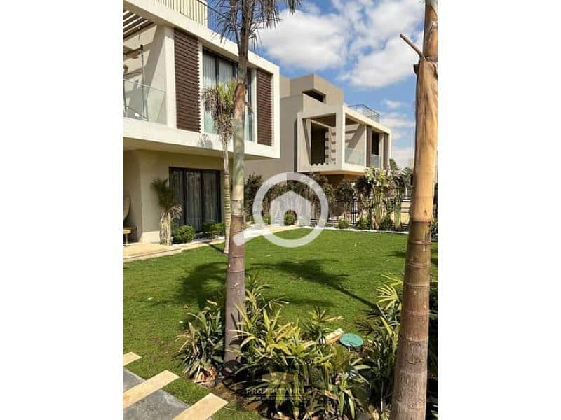 16 27934260-400x300. jpg