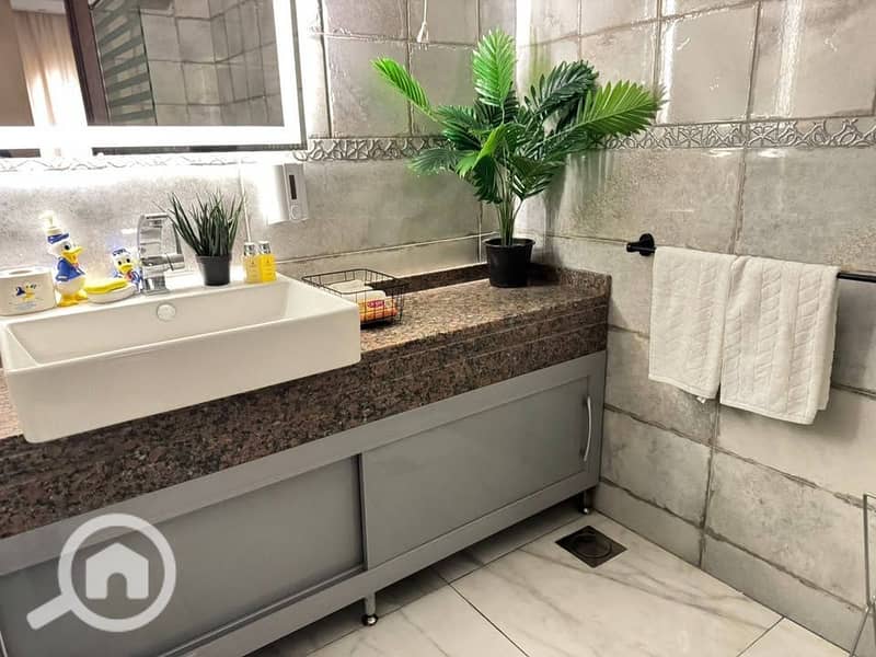 8 707ee660-608b-41c4-a31f-d0f2f144f930. jpg