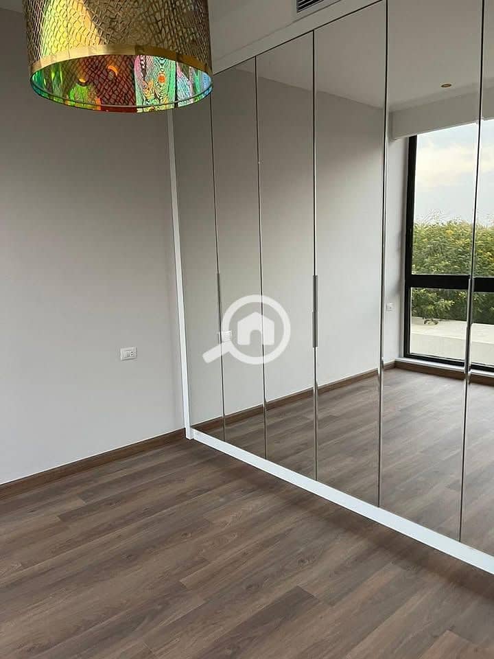 15 ecd30d2b-9e2f-4ded-bce4-507f0d137c54. jpg