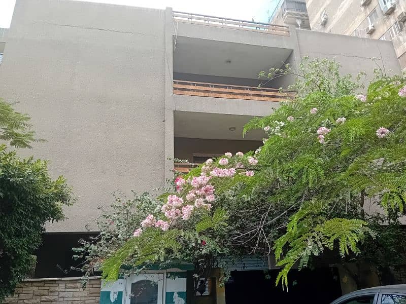 فيلا بمساحة ٦٠٠ متر و شقه بمساحة ٣٠٠ بكافه العمليات فيلا بمساحة ٦٠٠ متر و شقه بمساحة ٣٠٠ بكافه العمليات