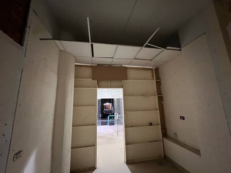 محل بموقع مميز بالمقطم محل بموقع مميز بالمقطم