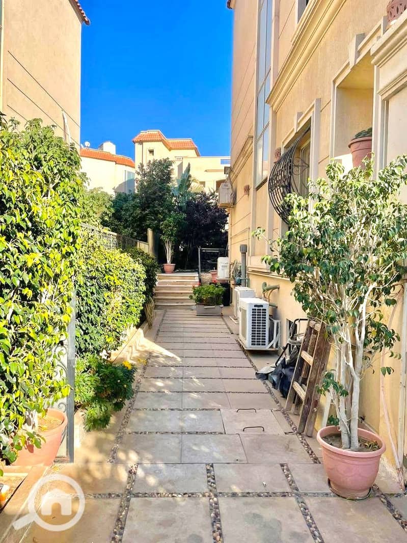 8 83d87871-274f-43fd-b5fc-5d0b4fa69b6a. jpeg