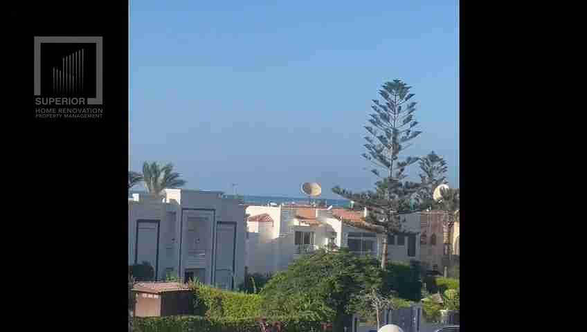 8 1000383586_frame_137. jpg