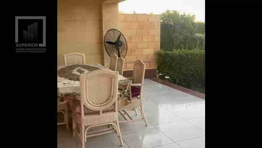 37 1000383586_frame_74. jpg