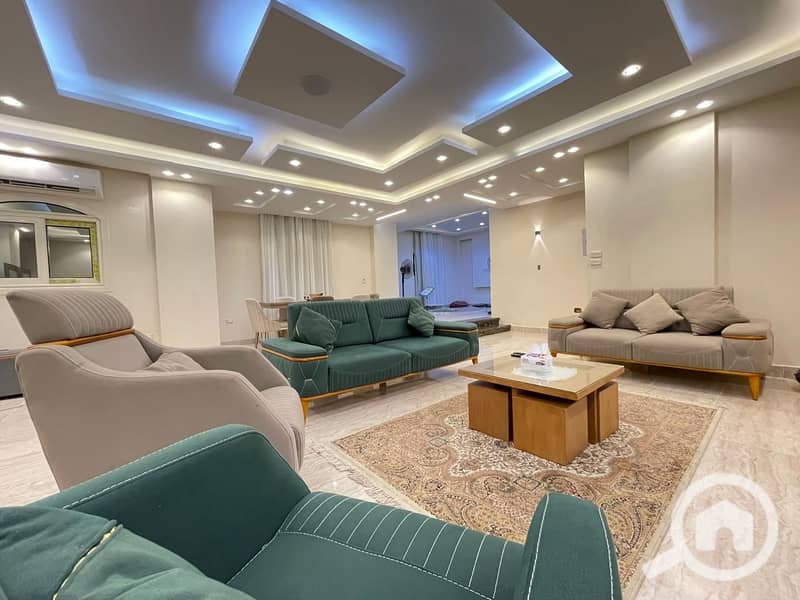 4 WhatsApp Image 2025-10-31 at 22.51. 04_7b7be6b0. jpg