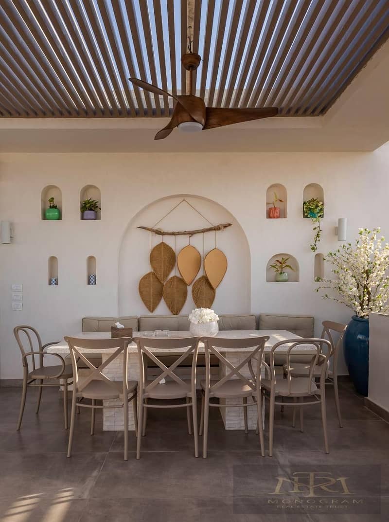 12 583179a5-b7fb-4d69-97ed-91369f3e1082. jpeg