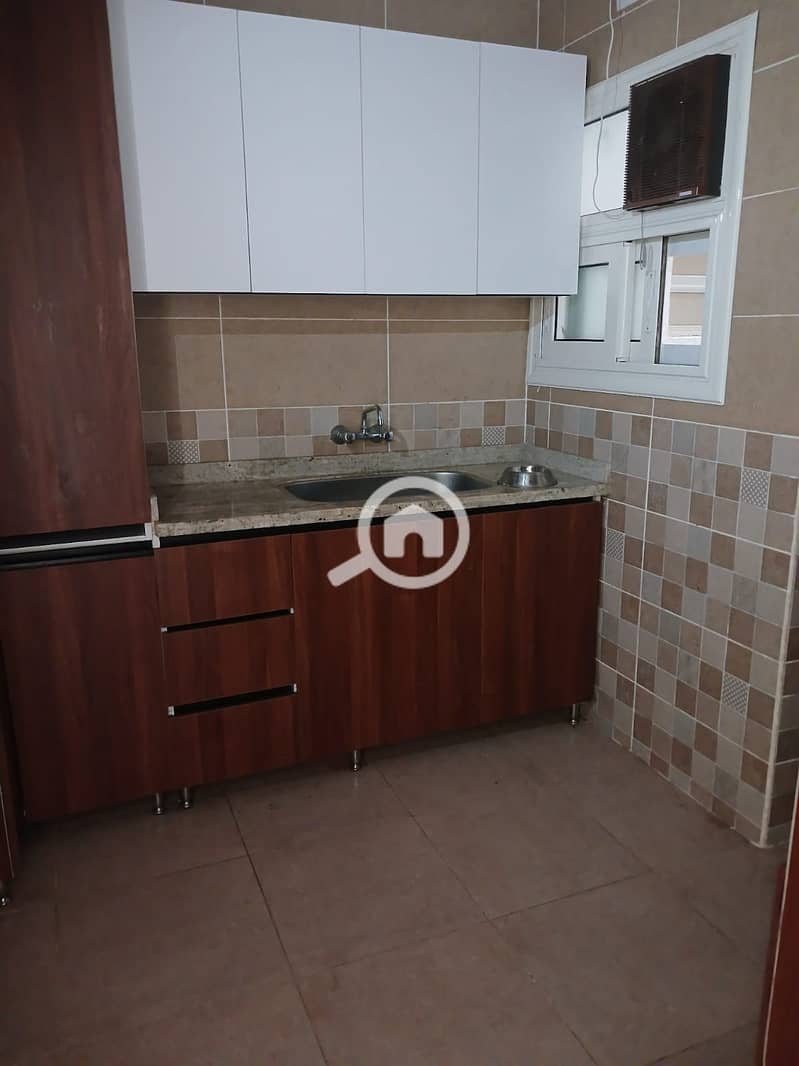 3 WhatsApp Image 2025-11-03 at 00.35. 07_ec38a8c0. jpg