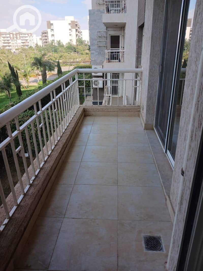 5 WhatsApp Image 2025-11-03 at 00.35. 09_3da6d427. jpg