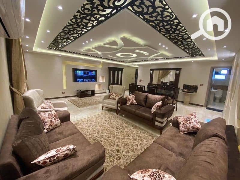 شقة من المالك للإيجار اليومي عائلات بالشيخ زايد خلف اركان مول شقة من المالك للإيجار اليومي عائلات بالشيخ زايد خلف اركان مول