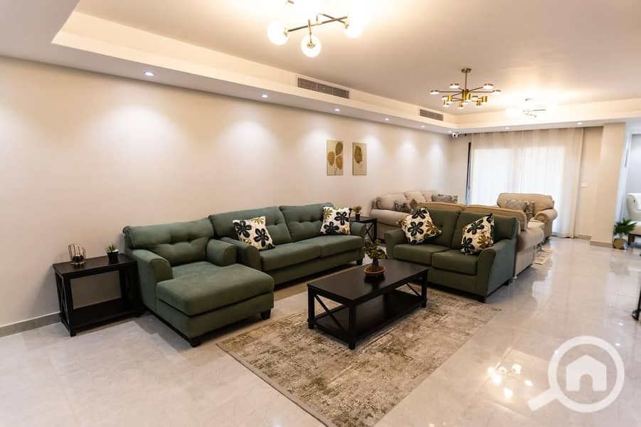 3 WhatsApp Image 2025-10-01 at 17.13. 27_6d0c7bb8. jpg