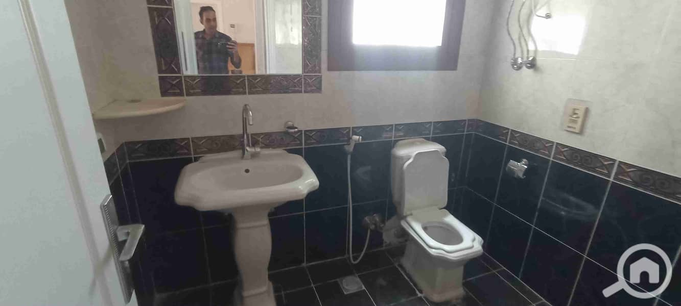 10 IMG_٢٠٢٥٠٩٢٧_١٢٢٥٤٩. jpg