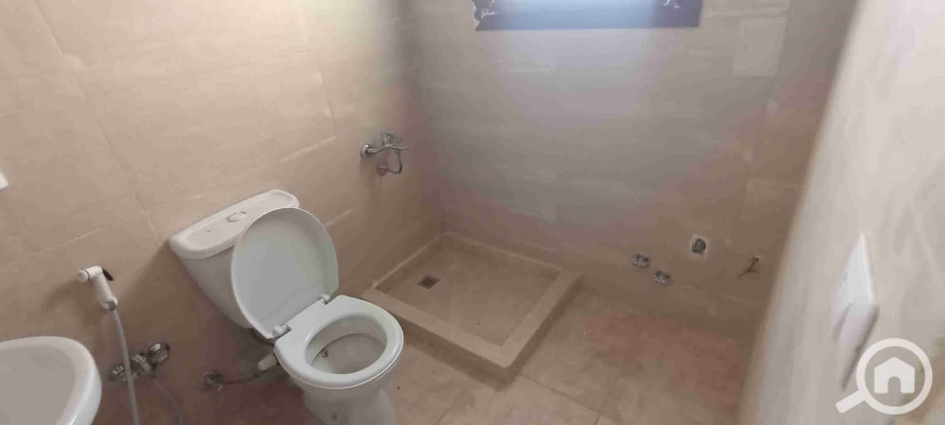 30 IMG_٢٠٢٥٠٩٢٧_١٢٢٣١٥. jpg