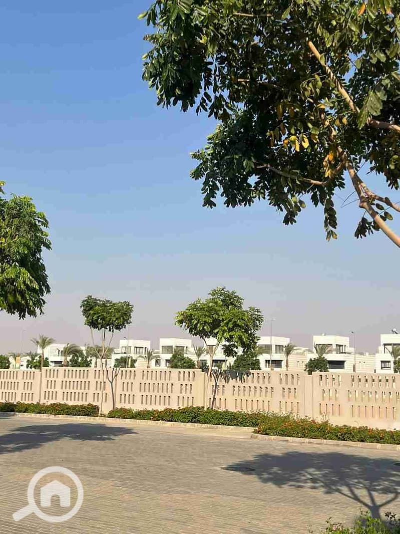 IMG_20251010_184525_235. jpg IMG_20251010_184525_235. jpg