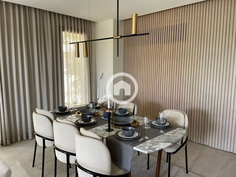 2 photo_2025-03-07_22-52-29. jpg