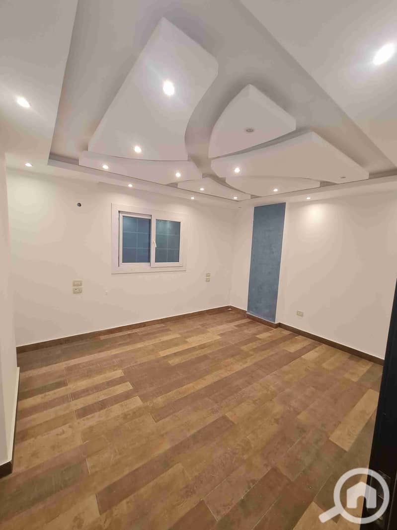 1000175377. jpg 1000175377. jpg