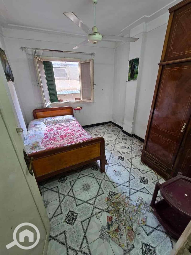 4 d8adc9db-67f3-4082-ba08-e2c97596ab5b. jpg