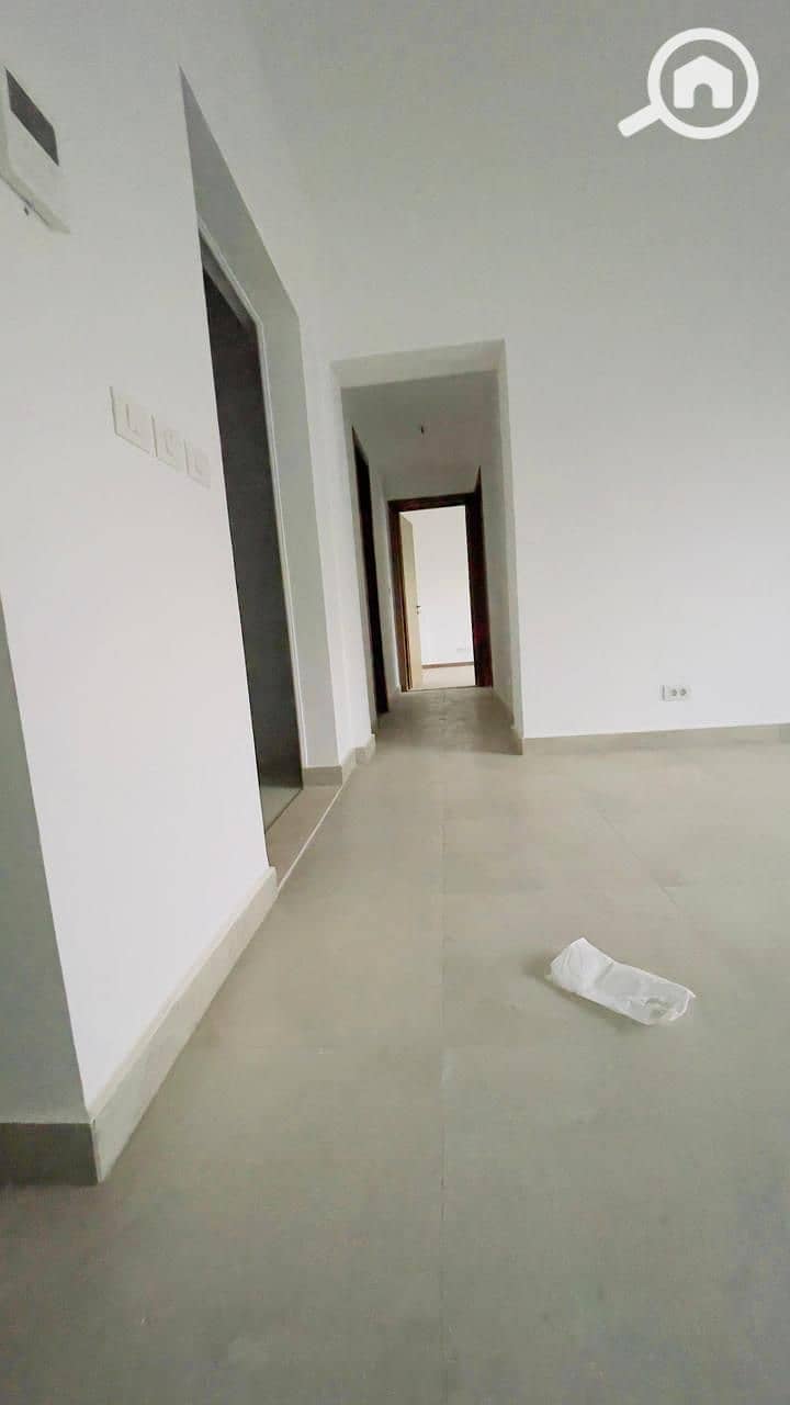 9 WhatsApp Image 2025-10-29 at 22.20. 46 (1). jpeg