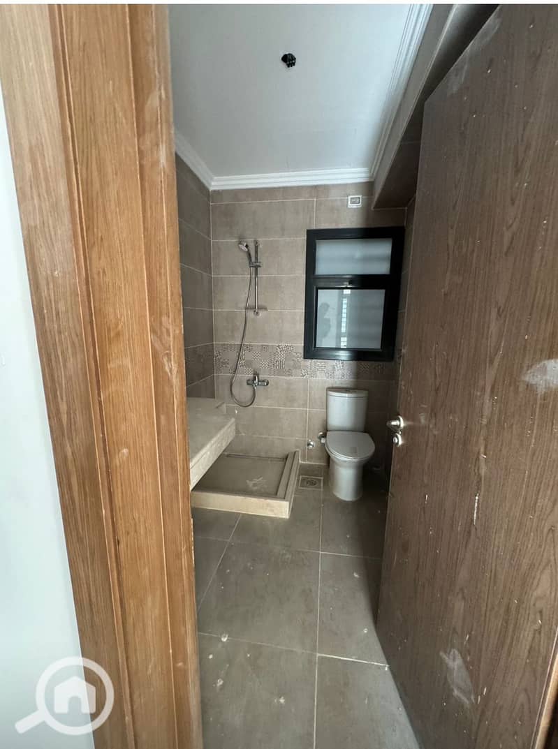 8 WhatsApp Image 2025-11-04 at 1.37. 55 AM (2). jpeg