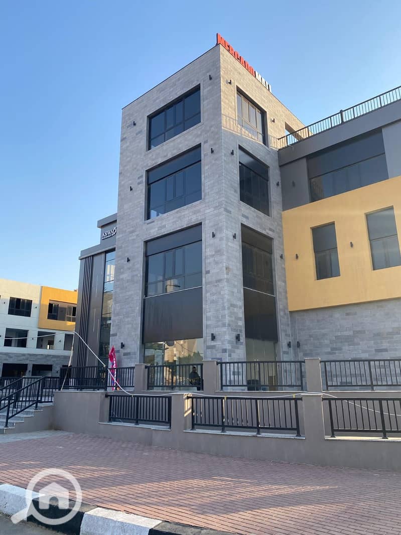 4 0c11d31f-51cf-4ae7-9b12-4d71dbb65429. jpg