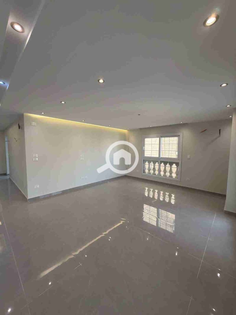 1000495171. jpg 1000495171. jpg