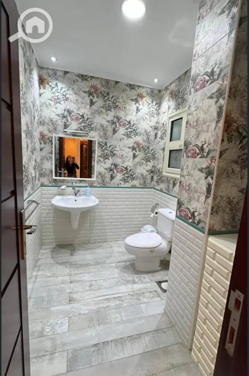 4 WhatsApp Image 2025-10-29 at 06.34. 03_bc8b8221. jpg