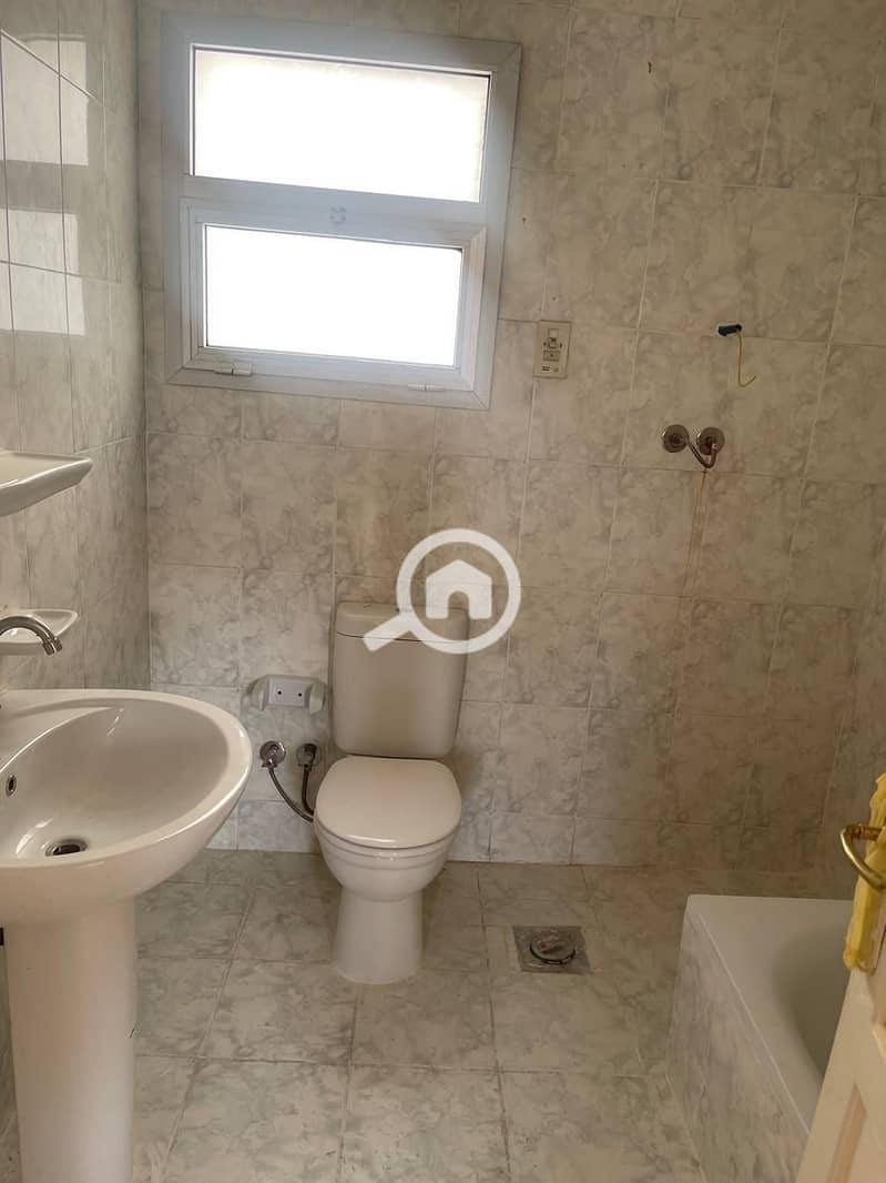 8 WhatsApp Image 2025-11-04 at 6.26. 50 AM (1). jpeg