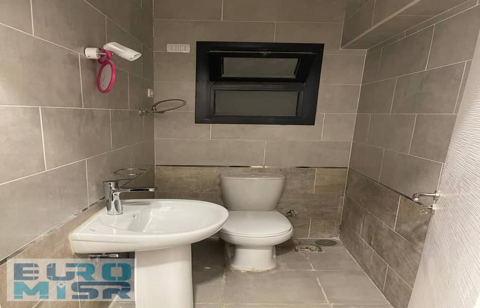 7 WhatsApp Image 2025-11-03 at 10.57. 38 AM (1). jpeg