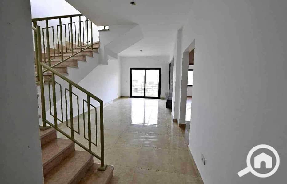 2 77D94MOmDExzwpdA65rrI9VEtrDkWuKXiOiMdaWu. jpg