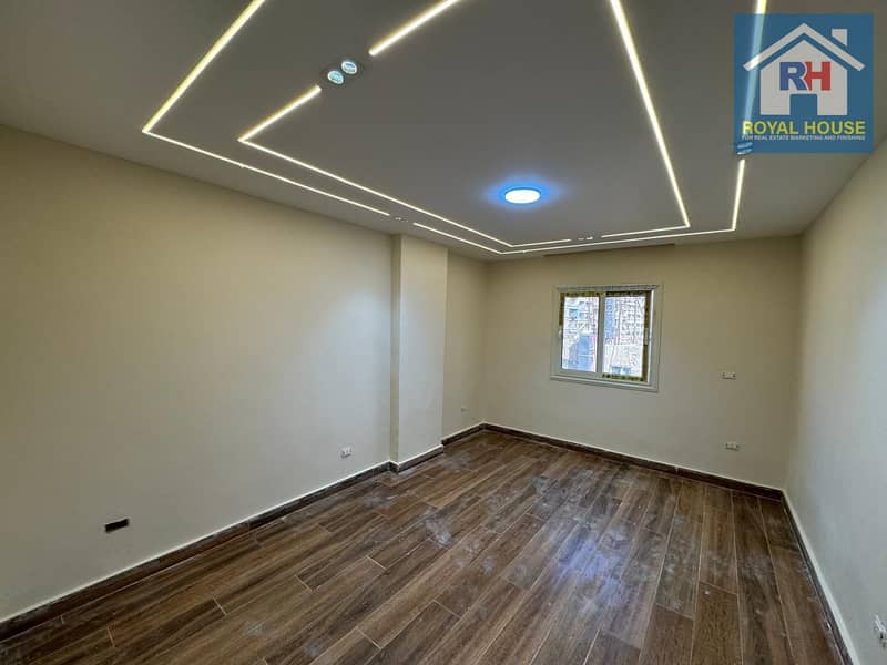 7 7b199127-a6fd-4417-9b5f-f360ffd76a24. jpeg