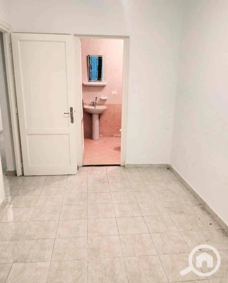 2 da66bdf8-6a11-450b-9a12-6bb081d553ef. jpg