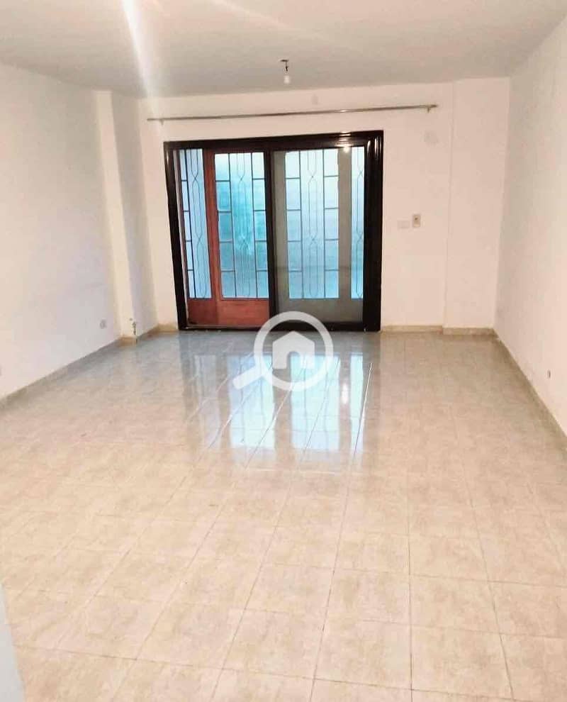 8 4c8bf7b4-4df8-4e9e-9281-696c913a1f5f. jpg