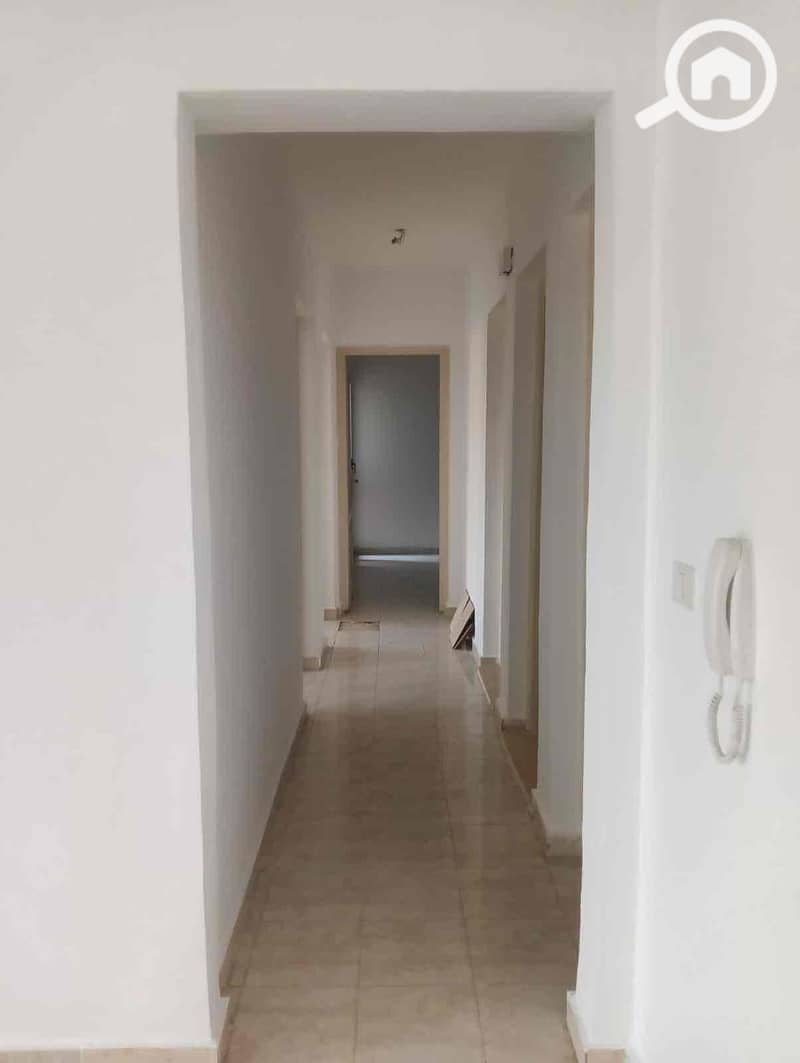 14 0d91cfd2-ecfb-44f6-98be-6427a8c38b43. jpg